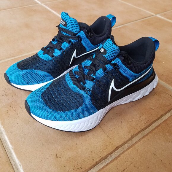 Men's Size 6.5 Nike React Infinity Run Flyknit 2 Running Shoes - Picture 3 of 11